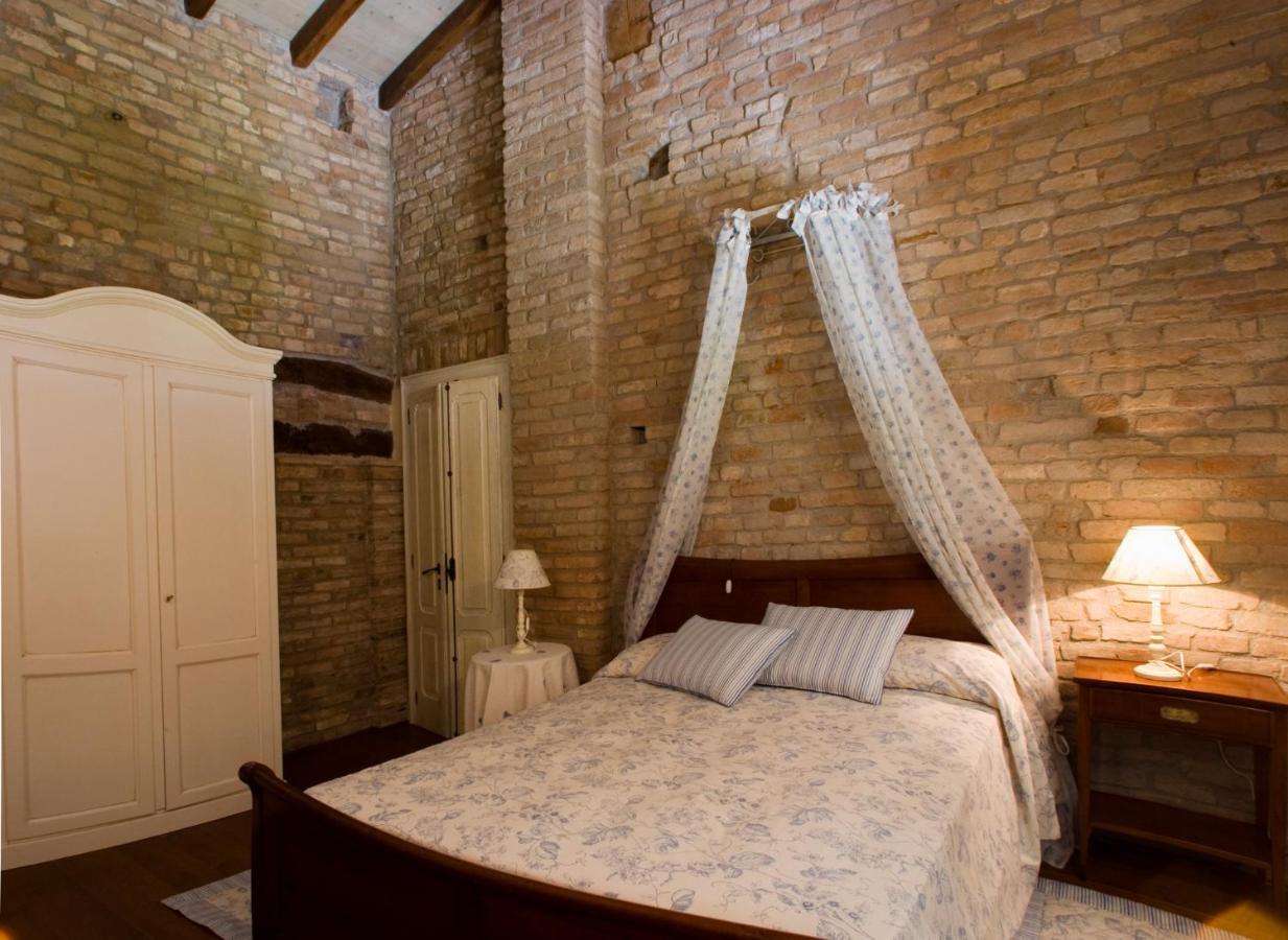 Hospitale I Mori Bed & Breakfast Asola Ngoại thất bức ảnh